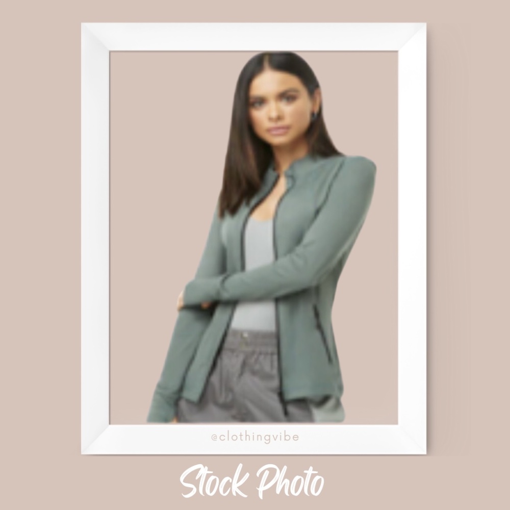 L | Green Jacket